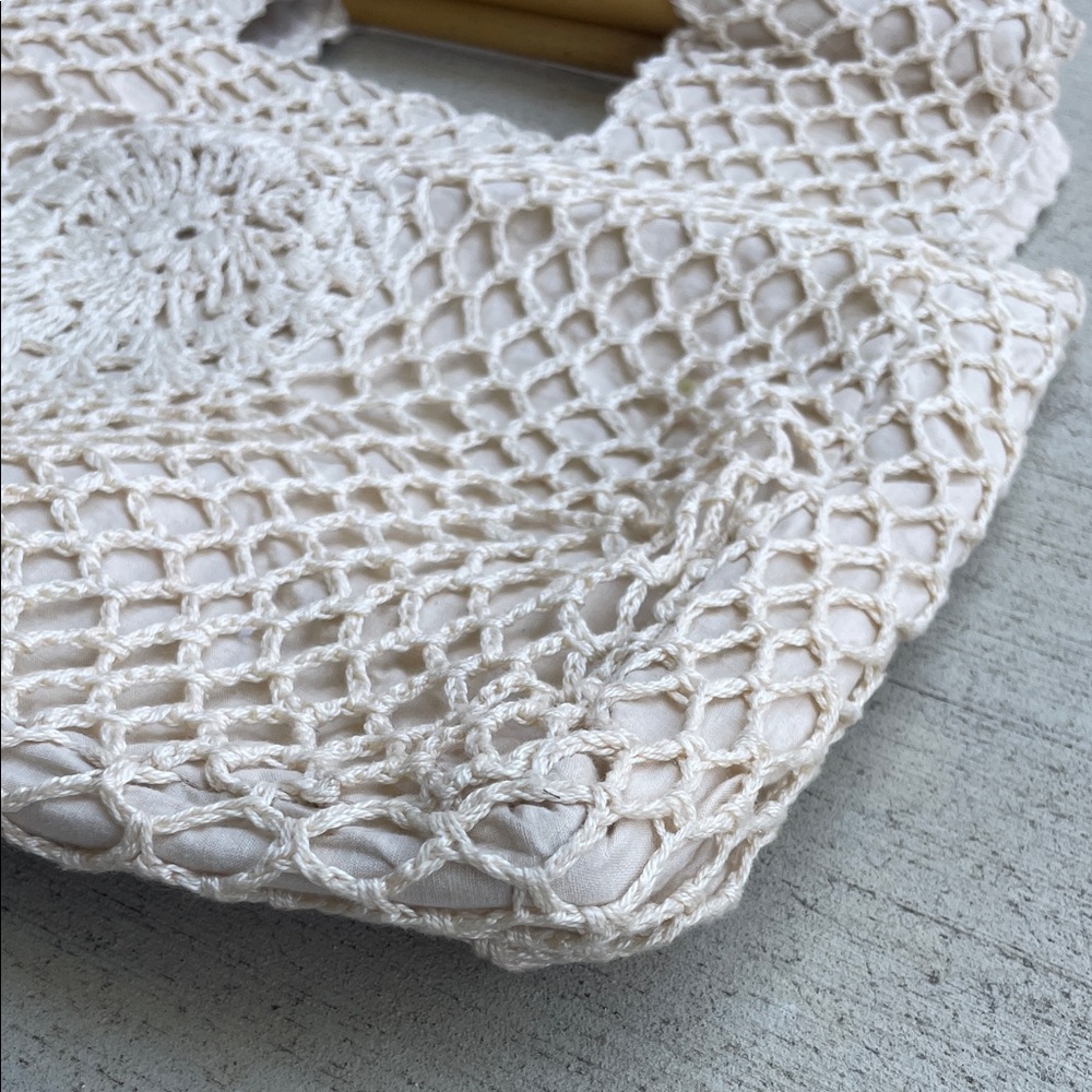 Crochet Tote with Bamboo Handles - Picture 4 of 11